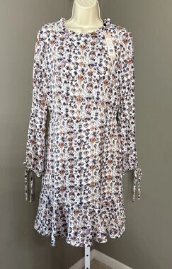 BCBGENERATION dress Geofloral NWT $108 Sz 8